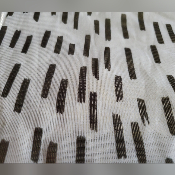 2 Rebecca Minkoff Silky Chiffon Metallic sheen scarves/ handkerchiefs/ bandanas - Picture 11 of 12